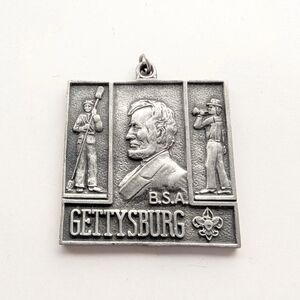 Vintage Boy Scouts Gettysburg Heritage Program Pewter Necklace Badge Pendant